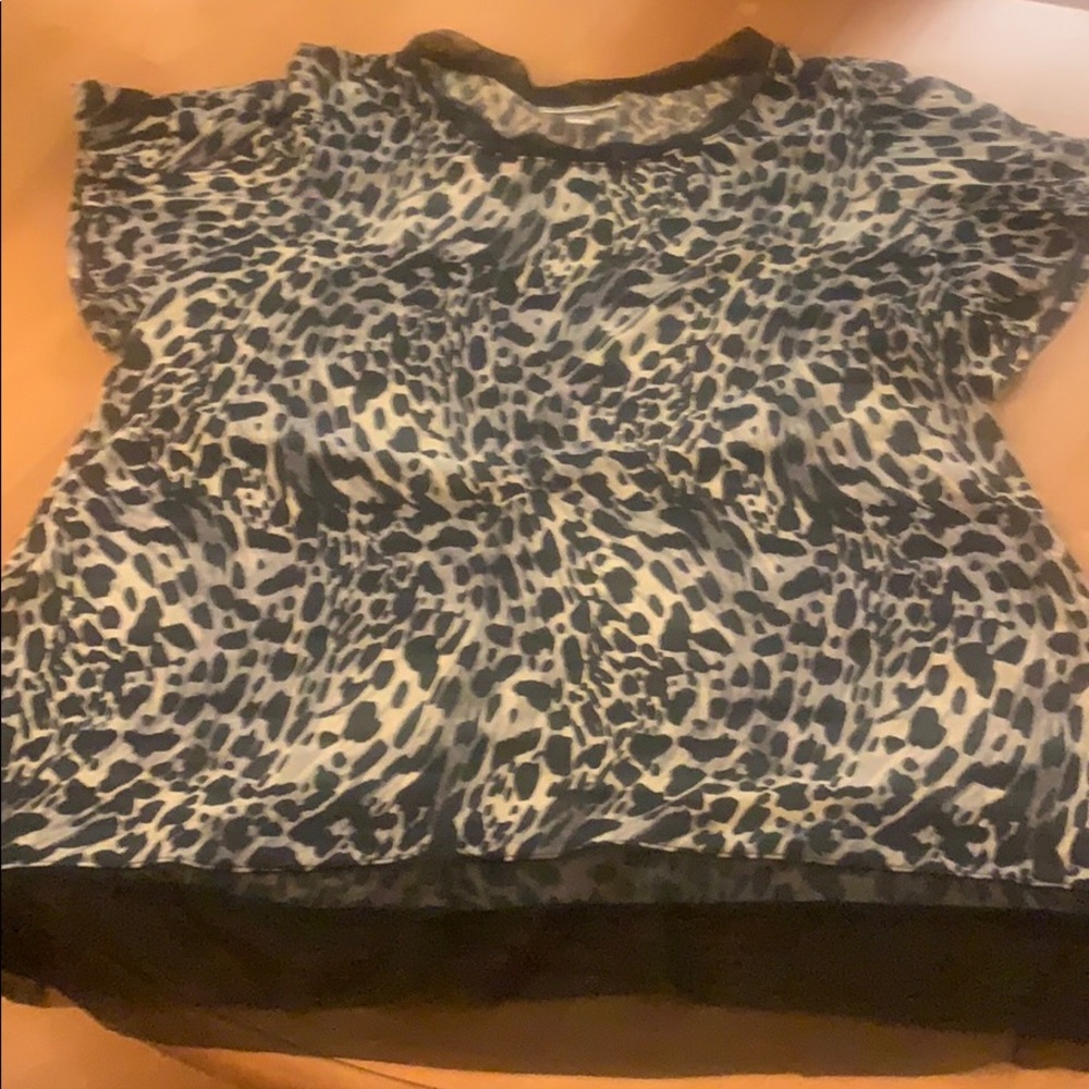Dressbarn Black/White Animal Print Top